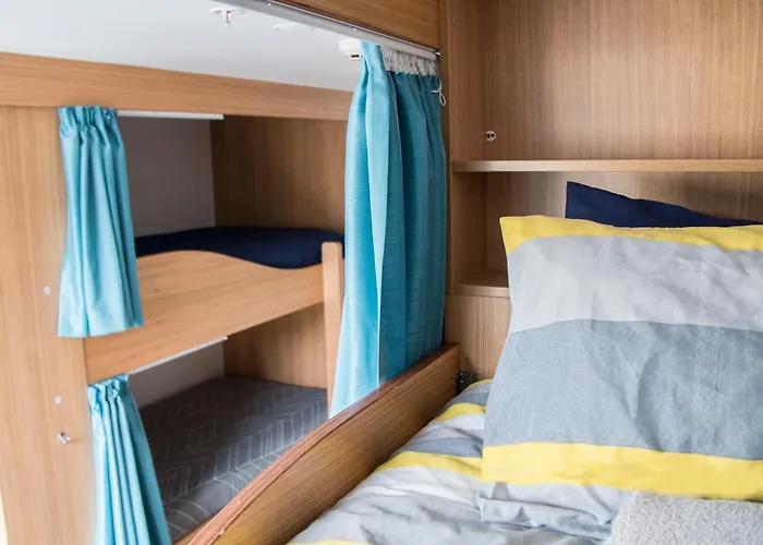 Adventure Q2 Hostel